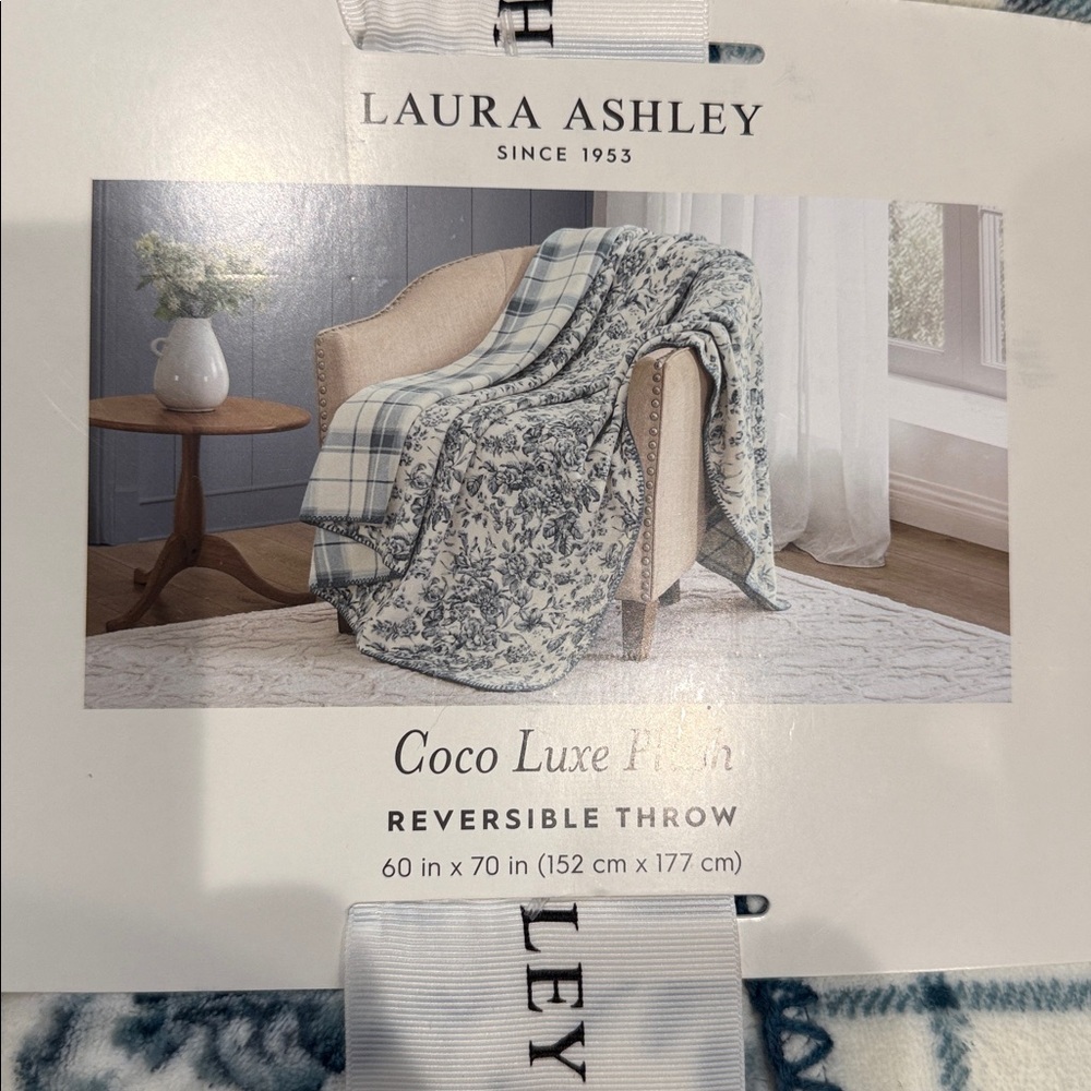 Laura Ashley Blue Floral and Plaid Reversible Plush Throw Blanket - Picture 3 of 9